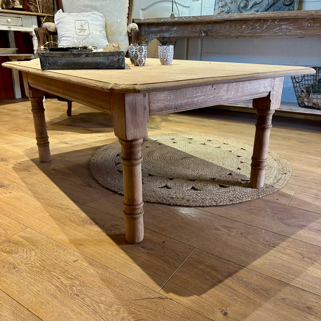 Table basse, chêne.