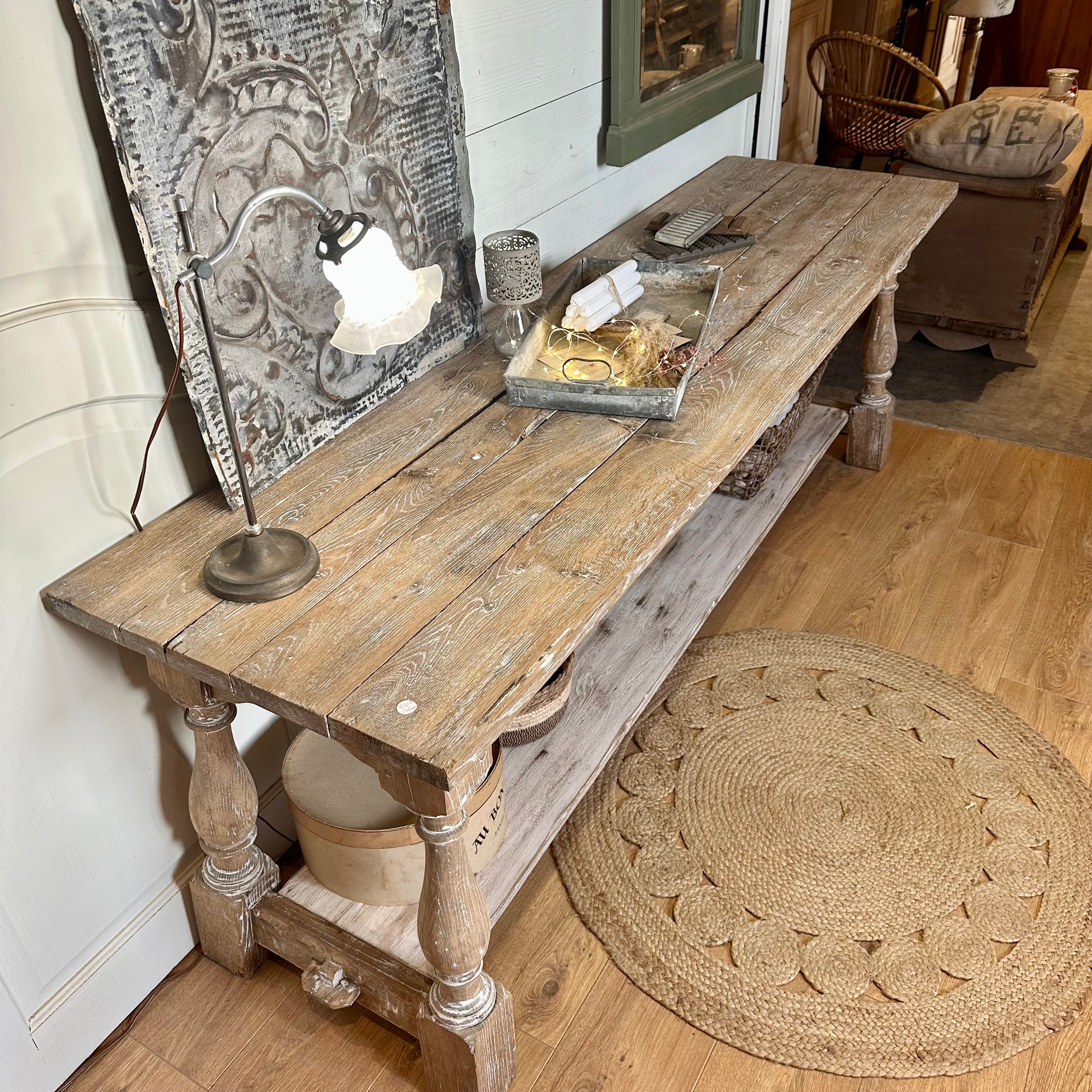 Ancienne table de drapier ou console