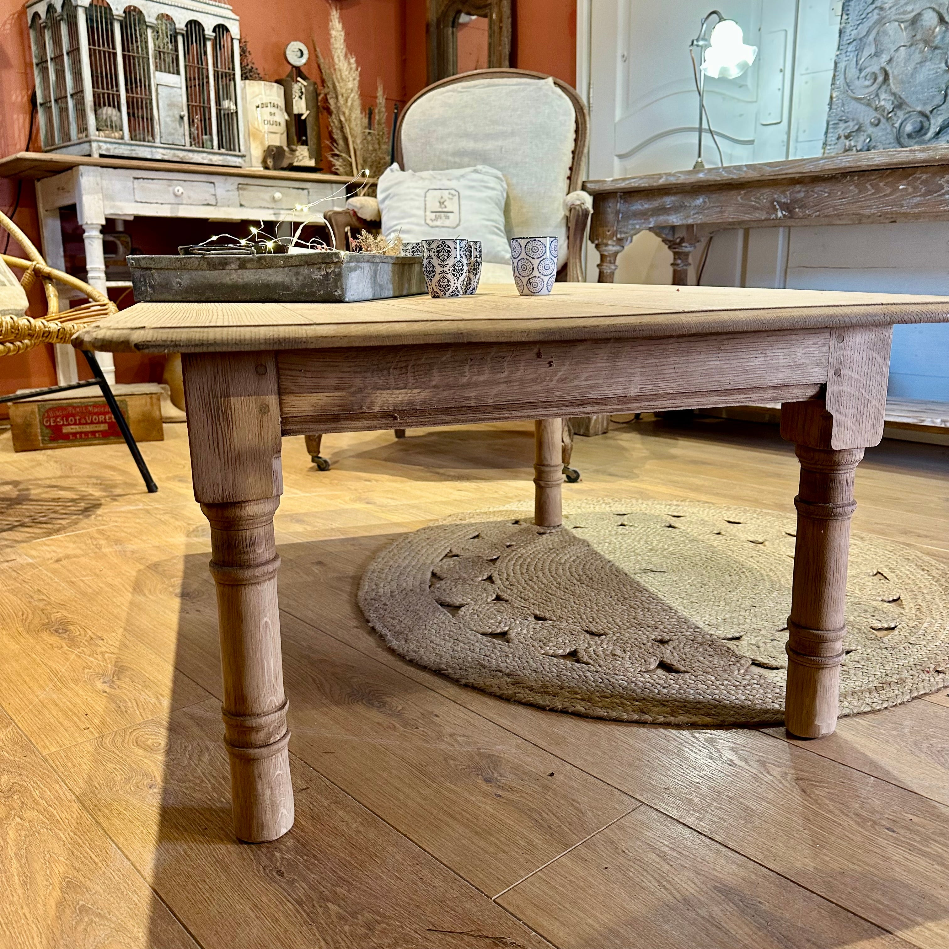 Table basse, chêne.