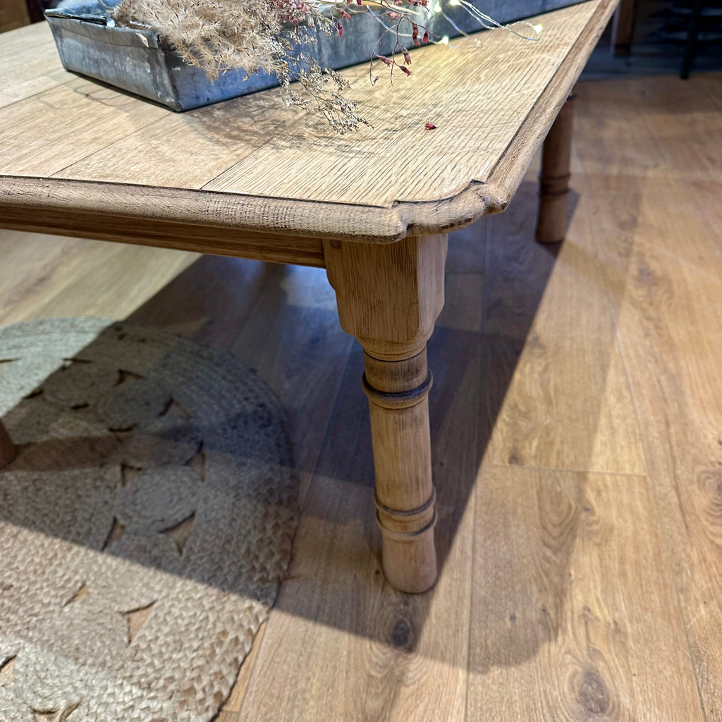 Table basse, chêne.