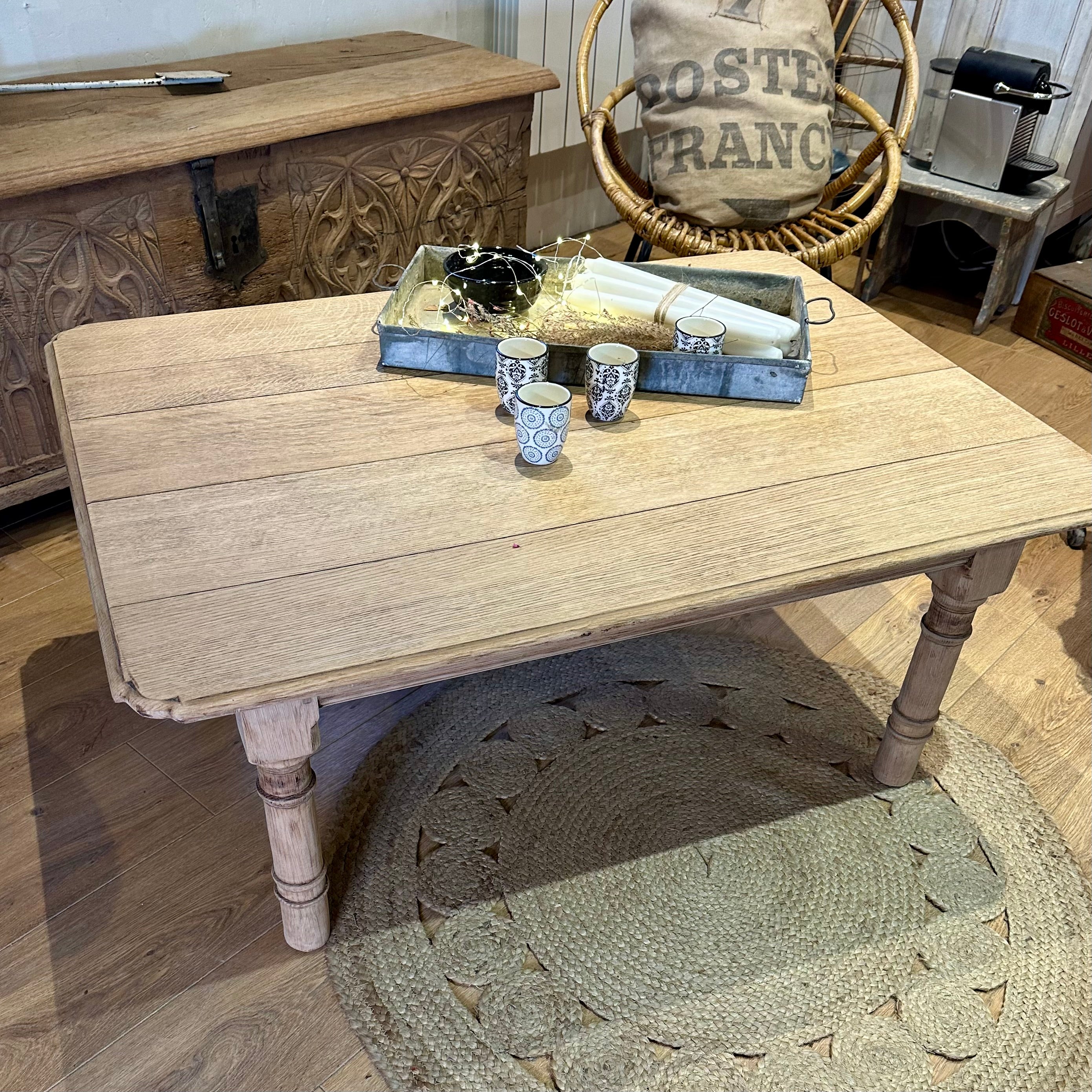 Table basse, chêne.