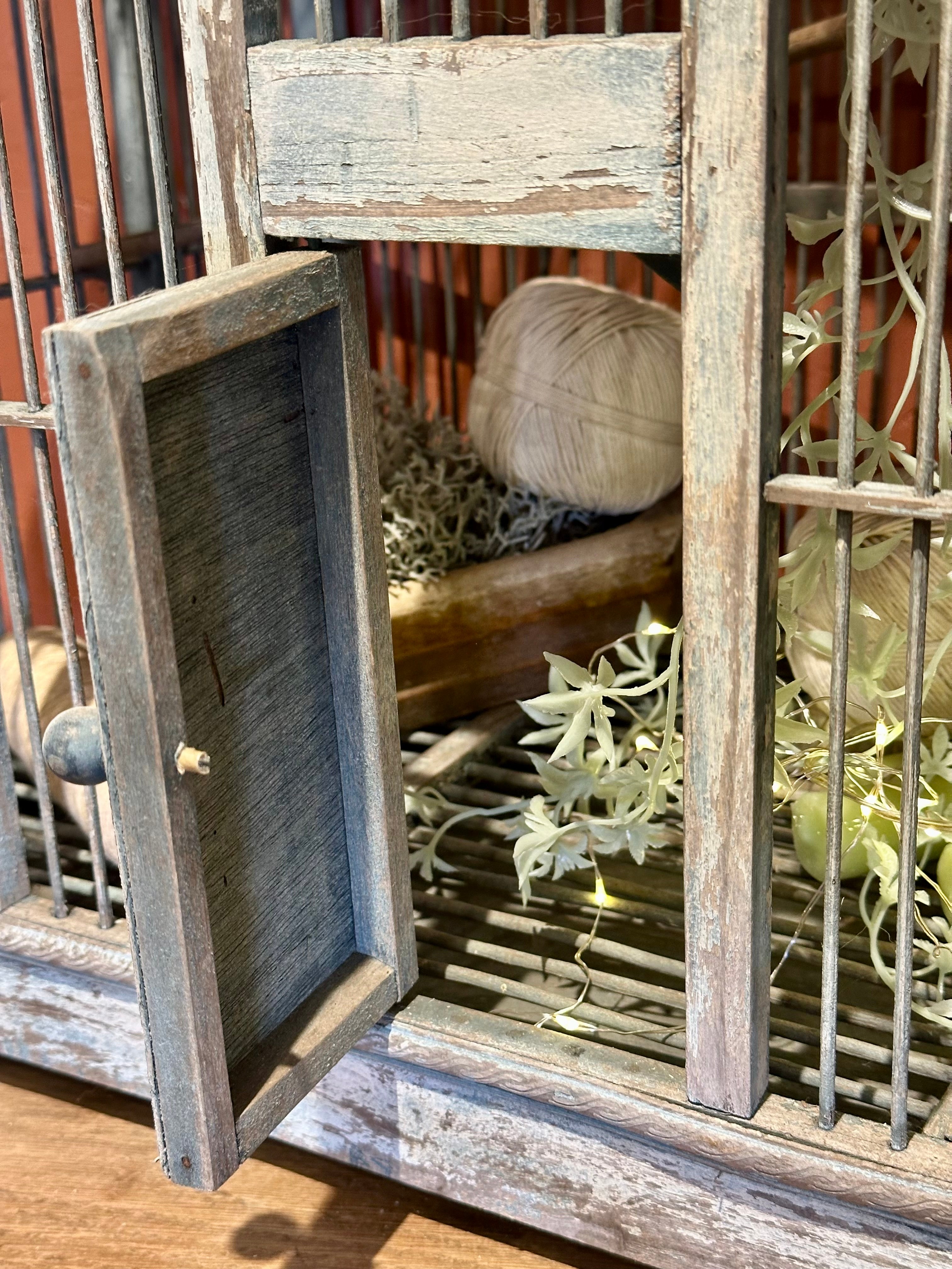 Ancienne cage à oiseaux