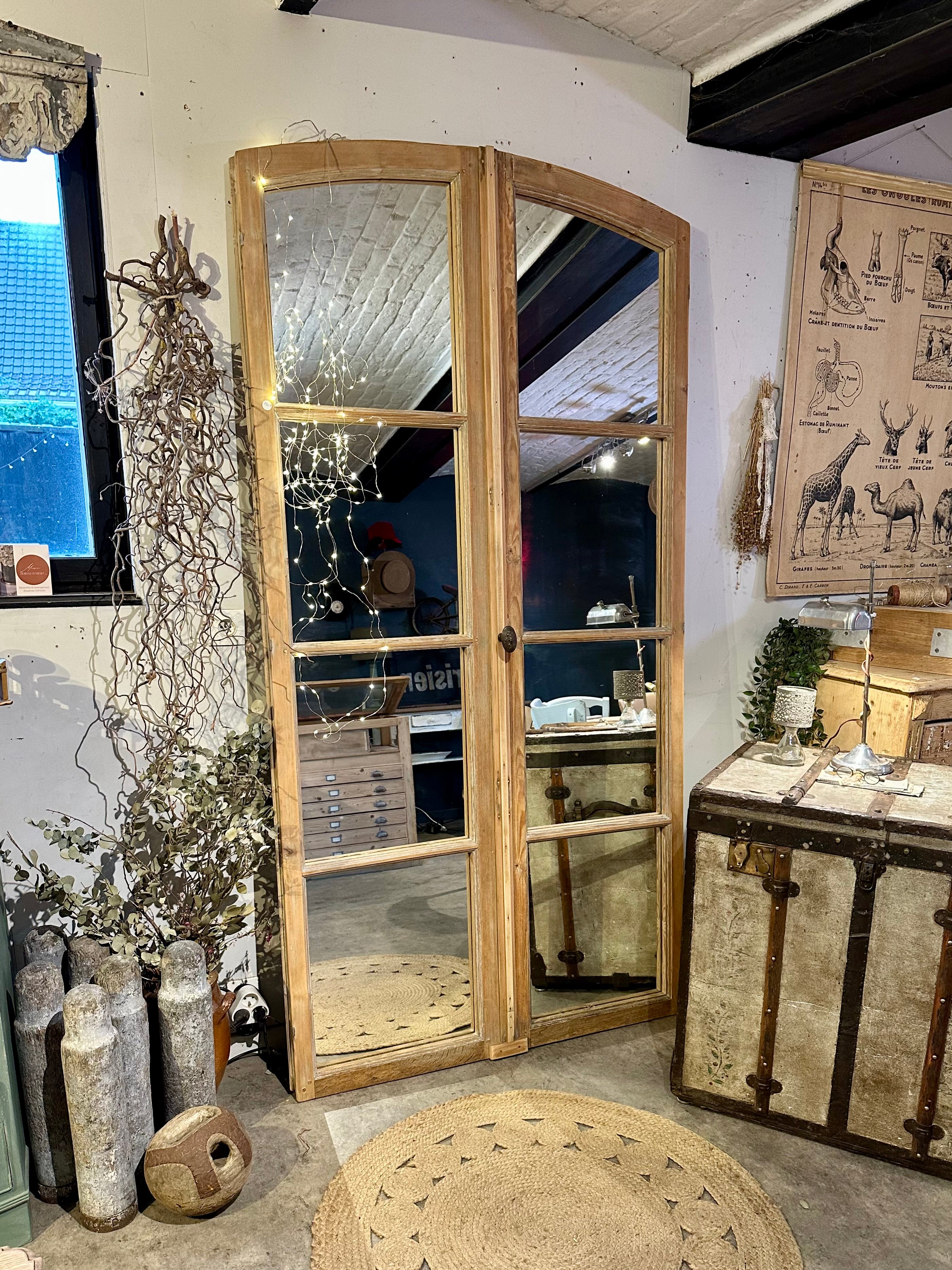 Ancien miroir fenêtre