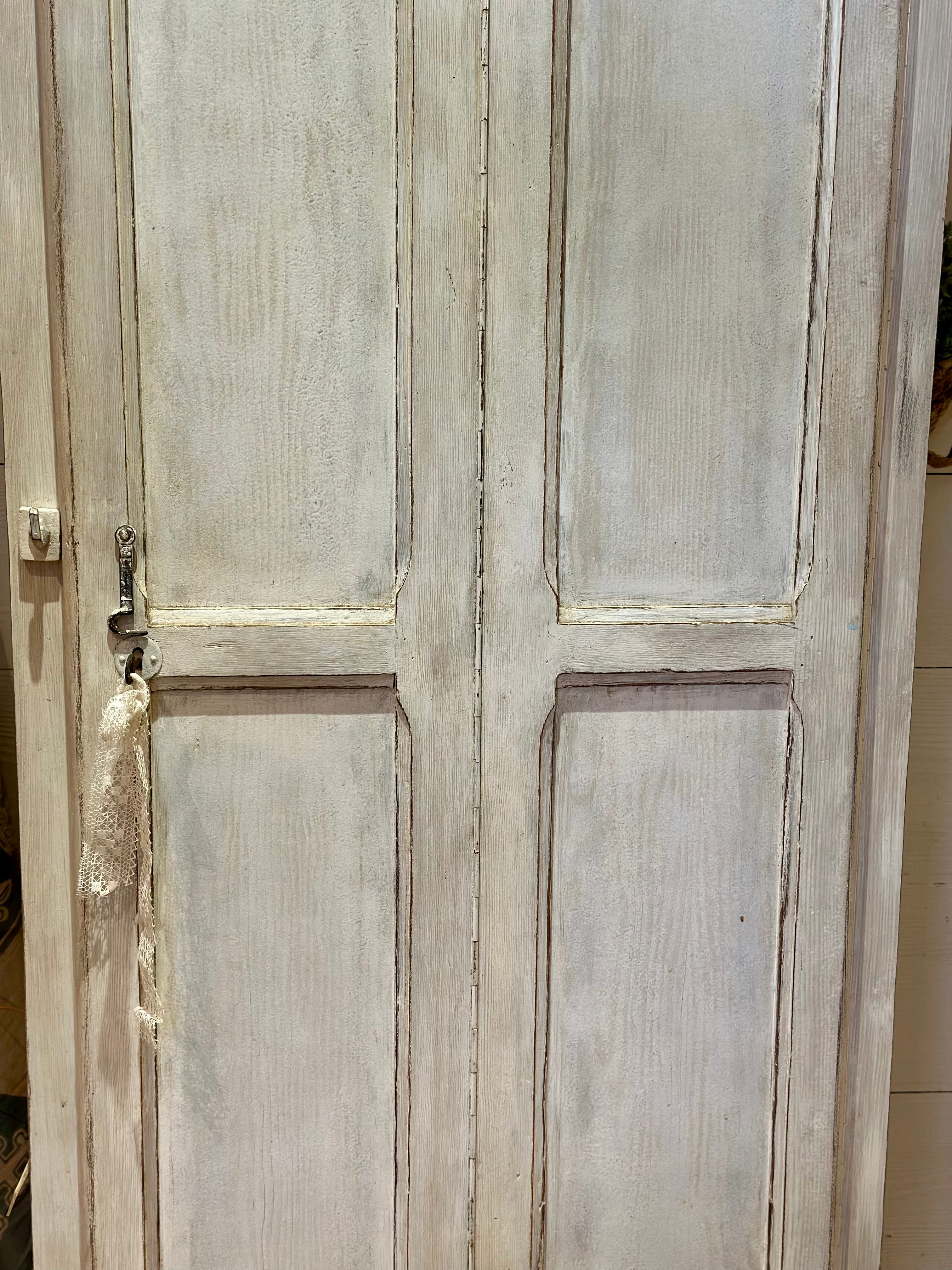 Petite armoire / possibilité vestiaire