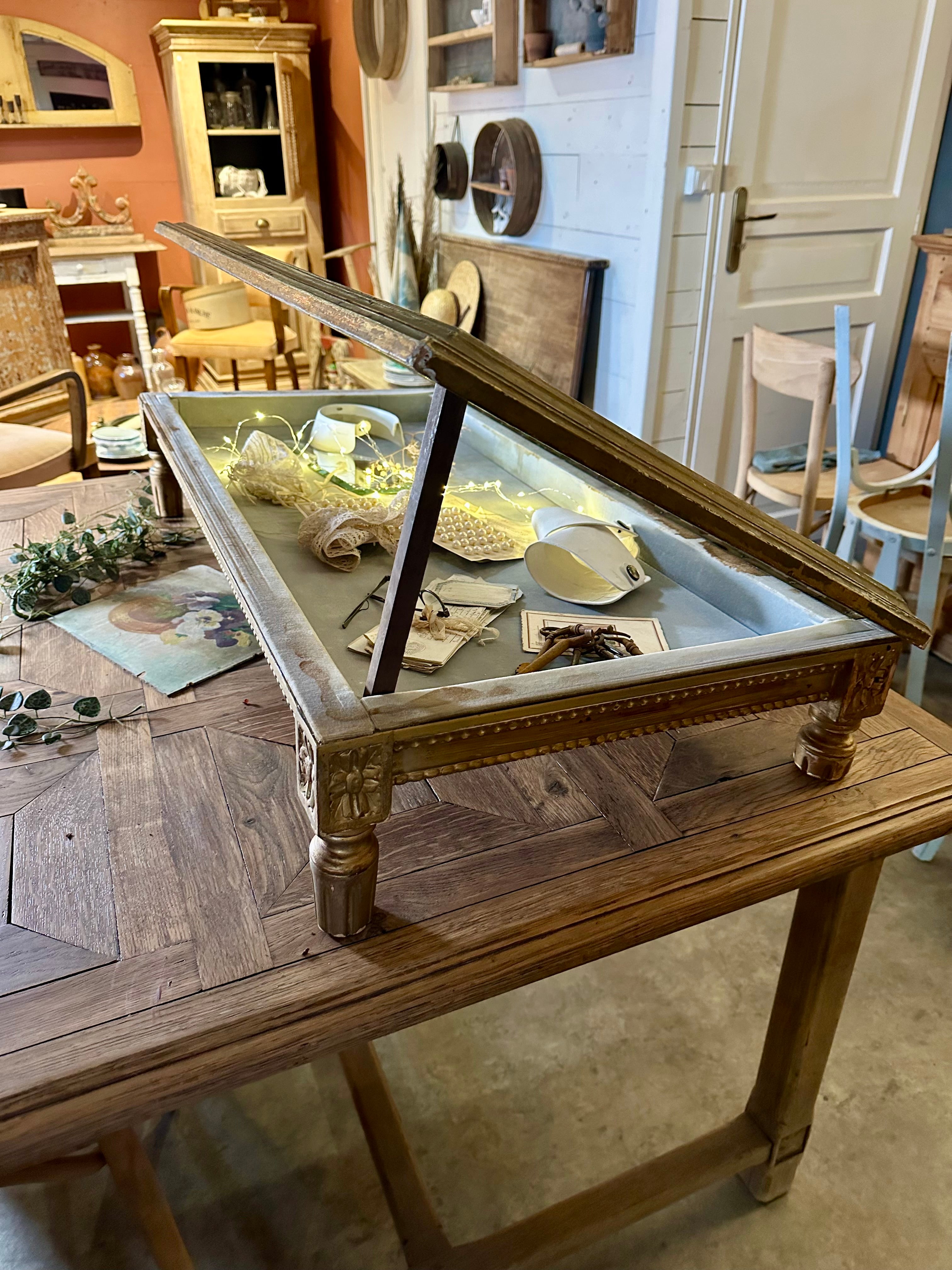 Ancienne vitrine de magasin à poser