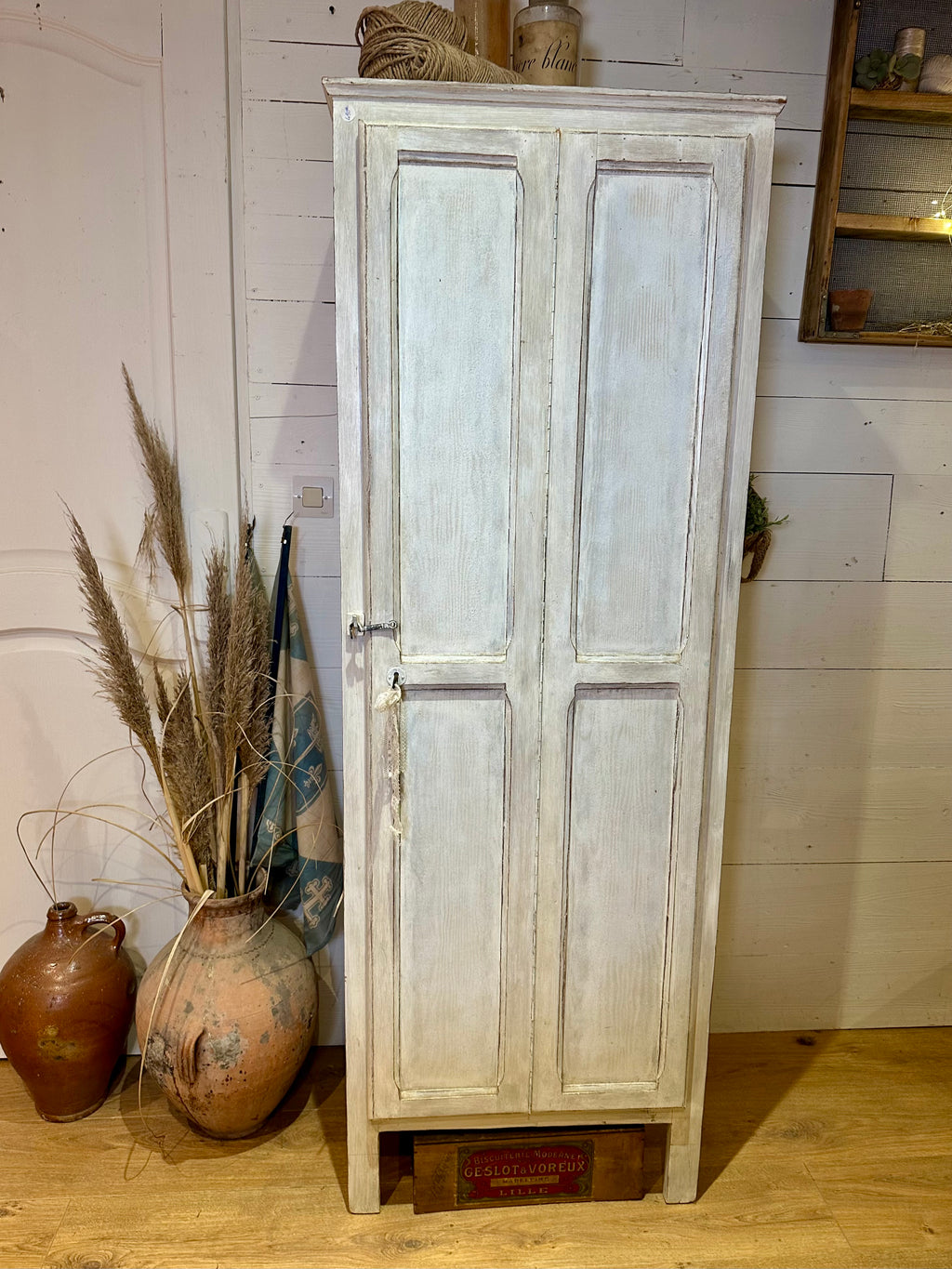 Petite armoire / possibilité vestiaire