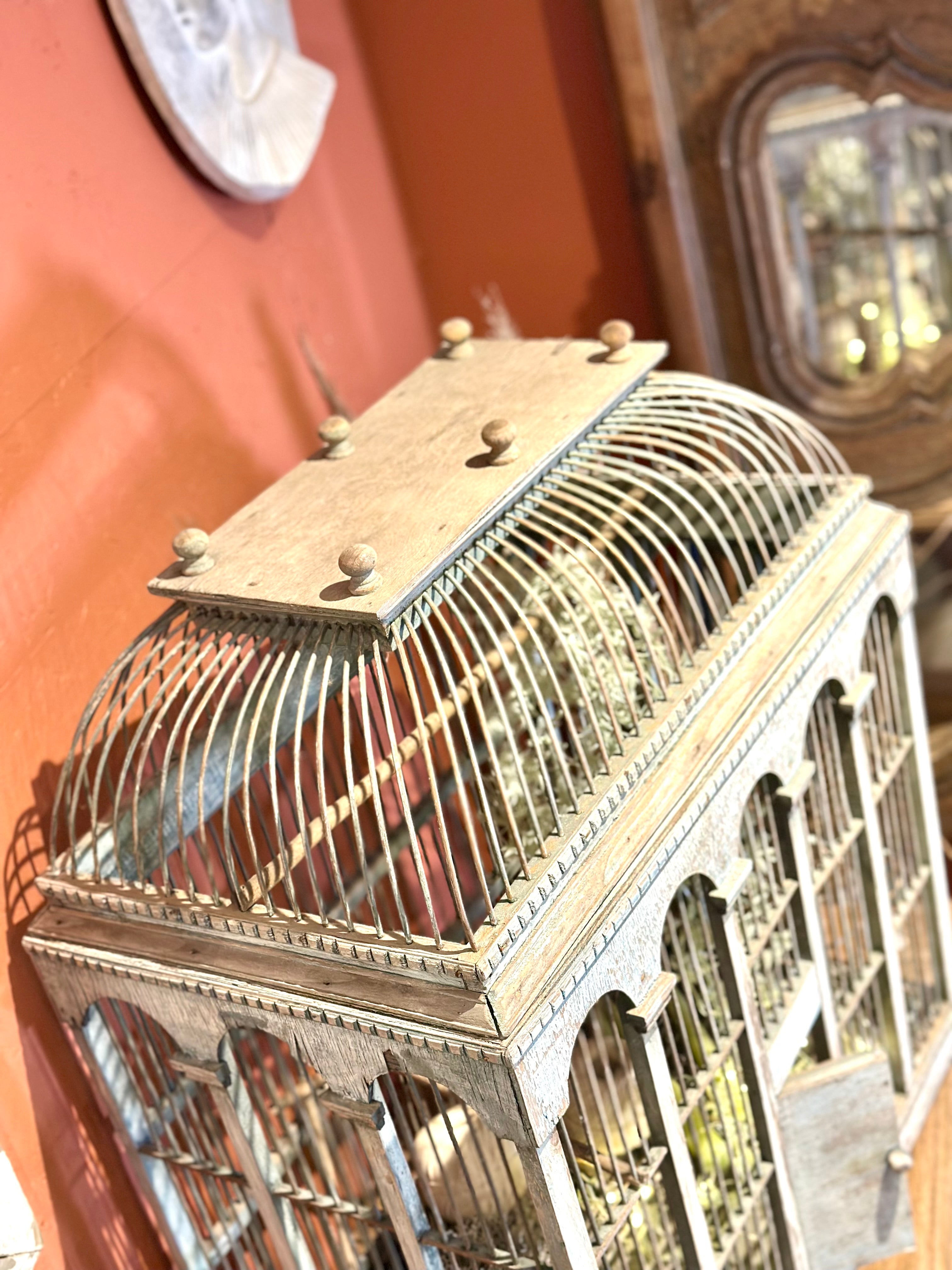 Ancienne cage à oiseaux