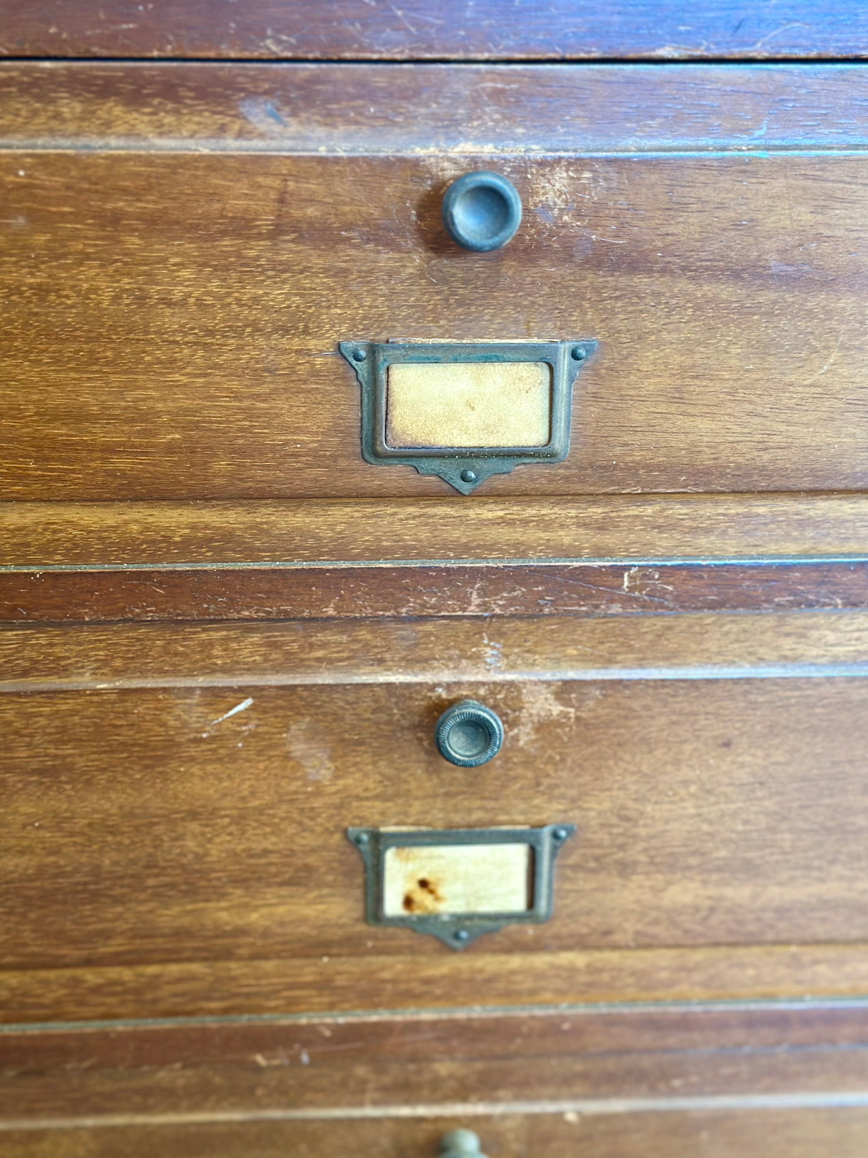 Ancien meuble de notaire à clapets