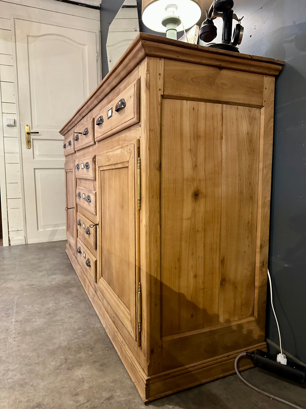 Enfilade tiroirs et portes