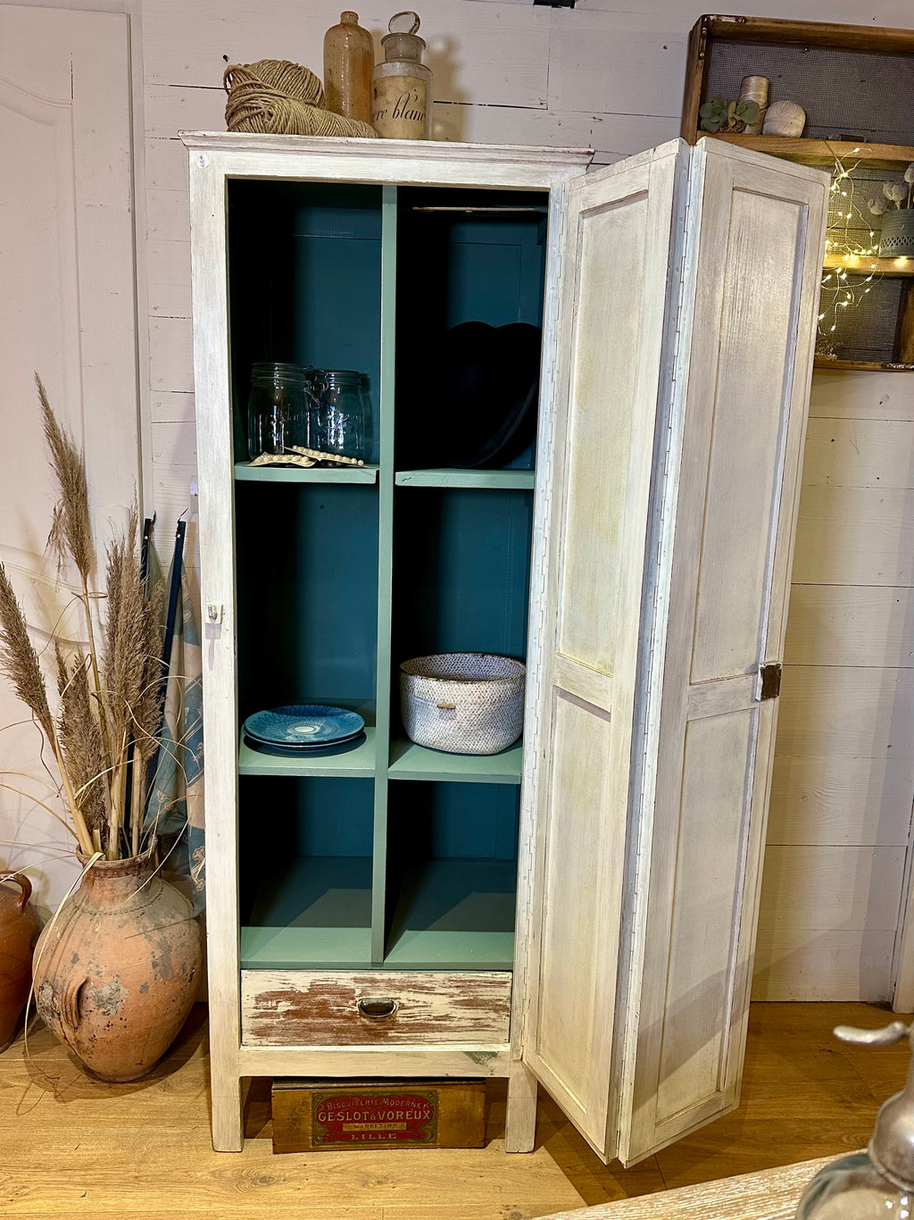 Petite armoire / possibilité vestiaire